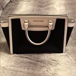 Michael Kors Handbag 🔥🔥